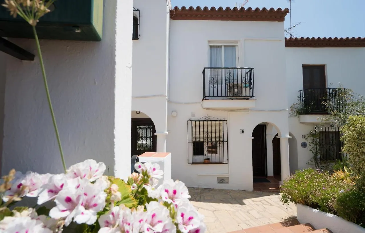 Urb. La Hacienda, 16 Apartment Nerja